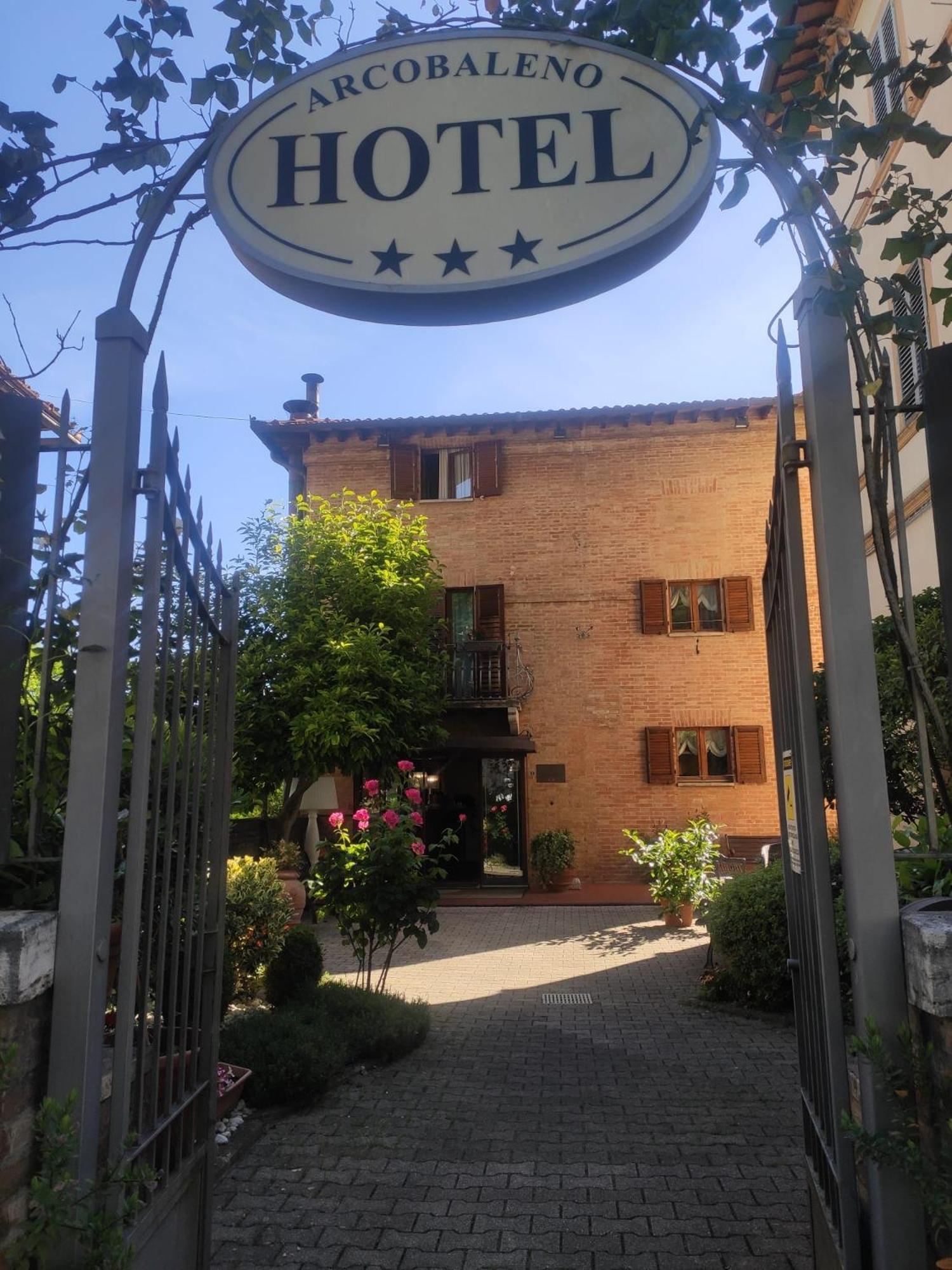 Hotel Arcobaleno Siena Eksteriør billede