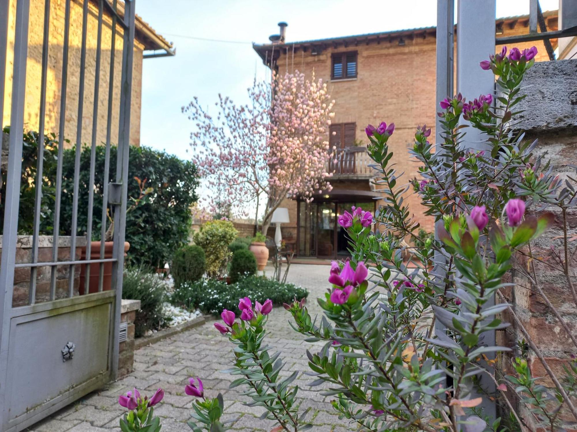 Hotel Arcobaleno Siena Eksteriør billede